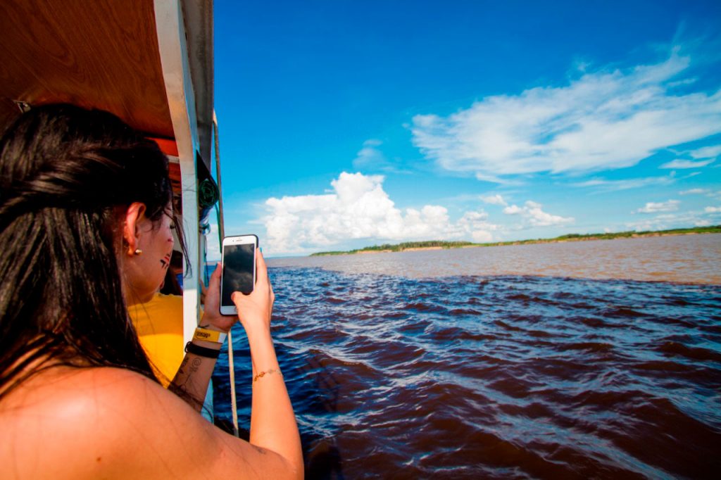 passeio do encontro das águas com Amazon Explorers