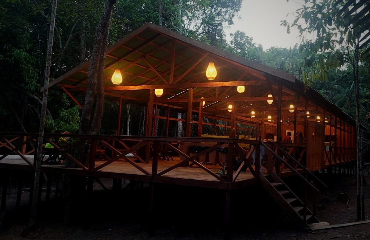 an image of an camping in the amazon rainforest in rio negro - amazon camp lodge